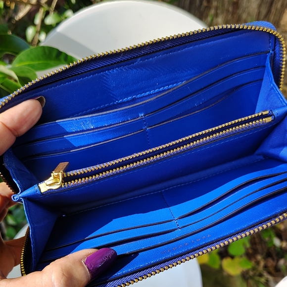TORY BURCH BLUE FLEMING TEXTURED LEATHER 2FULL SIZE WALLET EUC - Picture 6 of 9